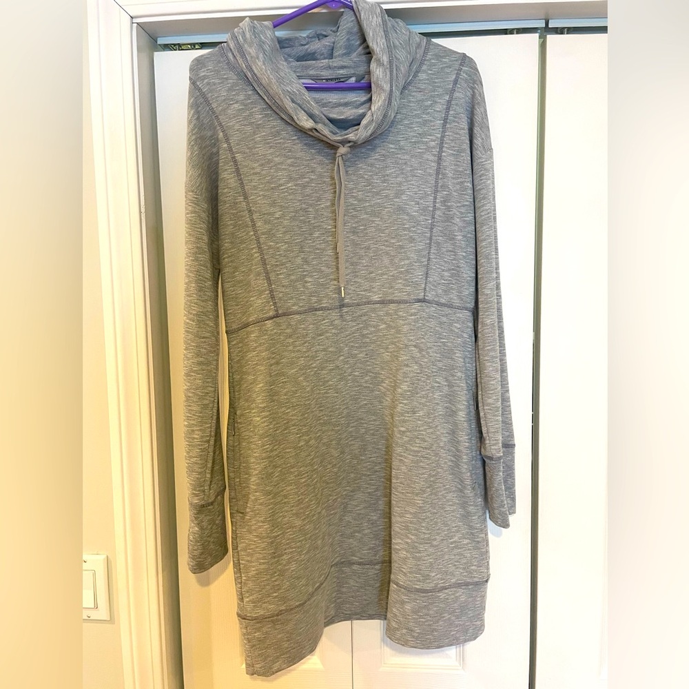Athleta Heather Gray Cowl Neck Dress / Tunic in medium. EUC.